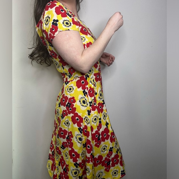 Pretty Vacant Floral Retro Swing Dress Size 12 Yellow and Red - Picture 7 of 15